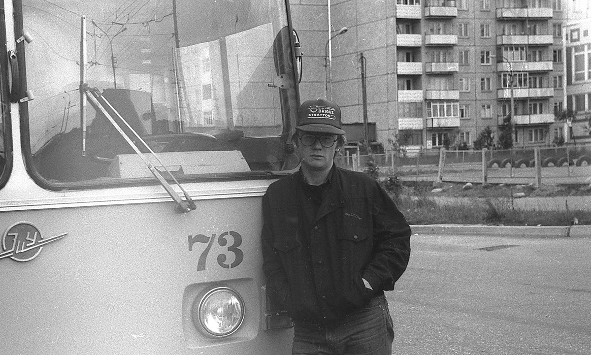 Electric transport employees