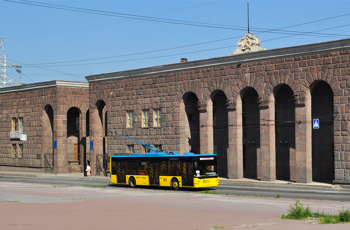 Запорожье, ЛАЗ E183D1 № 017