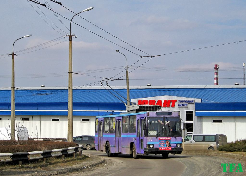 Луцк, ЮМЗ Т2 № 197