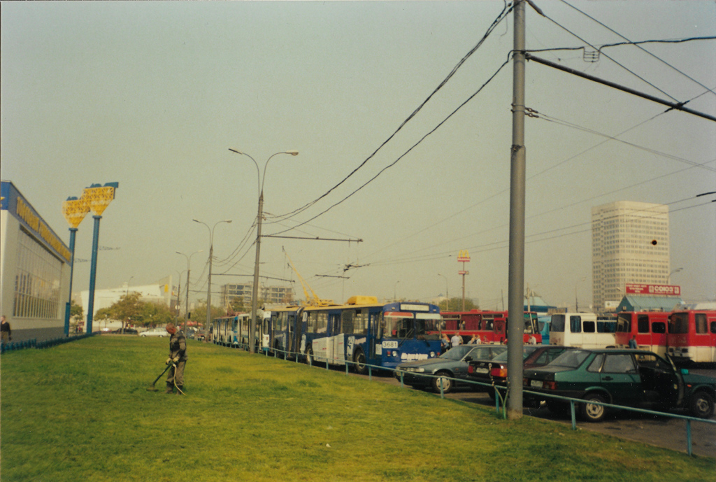 Москва, ЗиУ-6205 [620500] № 3681