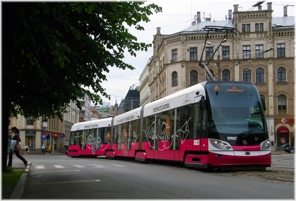 Рига, Škoda 15T ForCity Alfa Riga № 57027