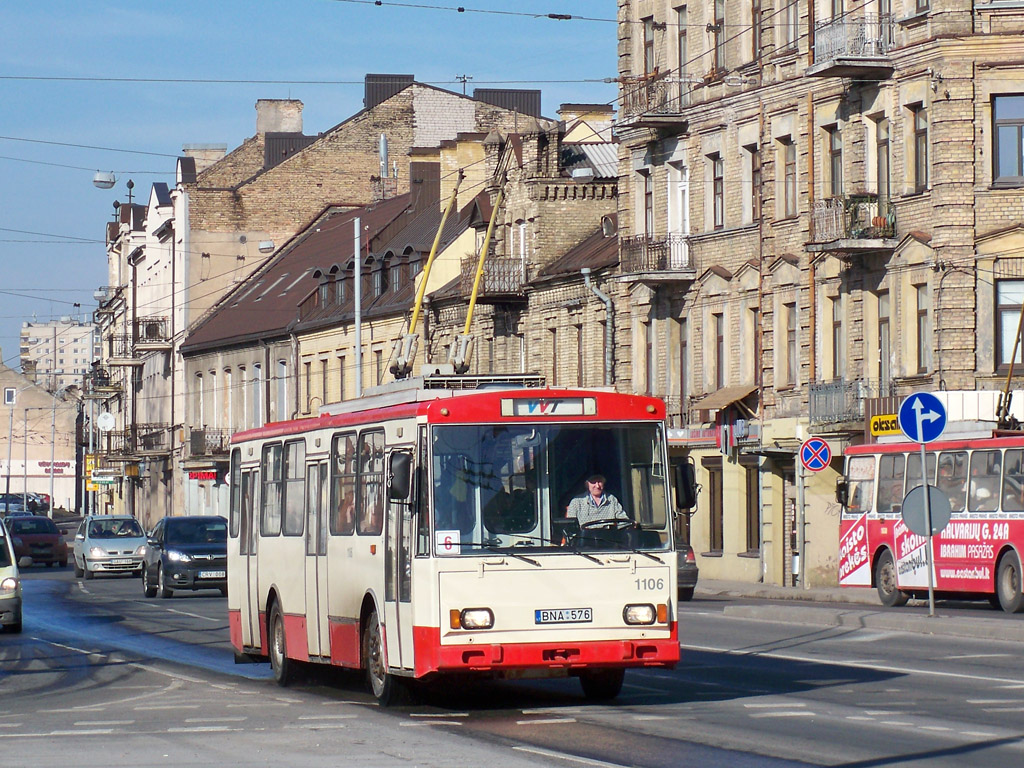 Вильнюс, Škoda 14Tr05 № 1106