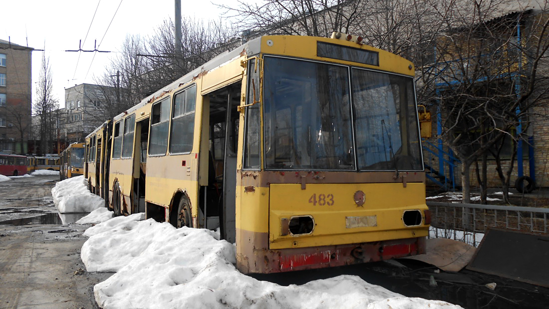 Киев, Škoda 15Tr03/6 № 483