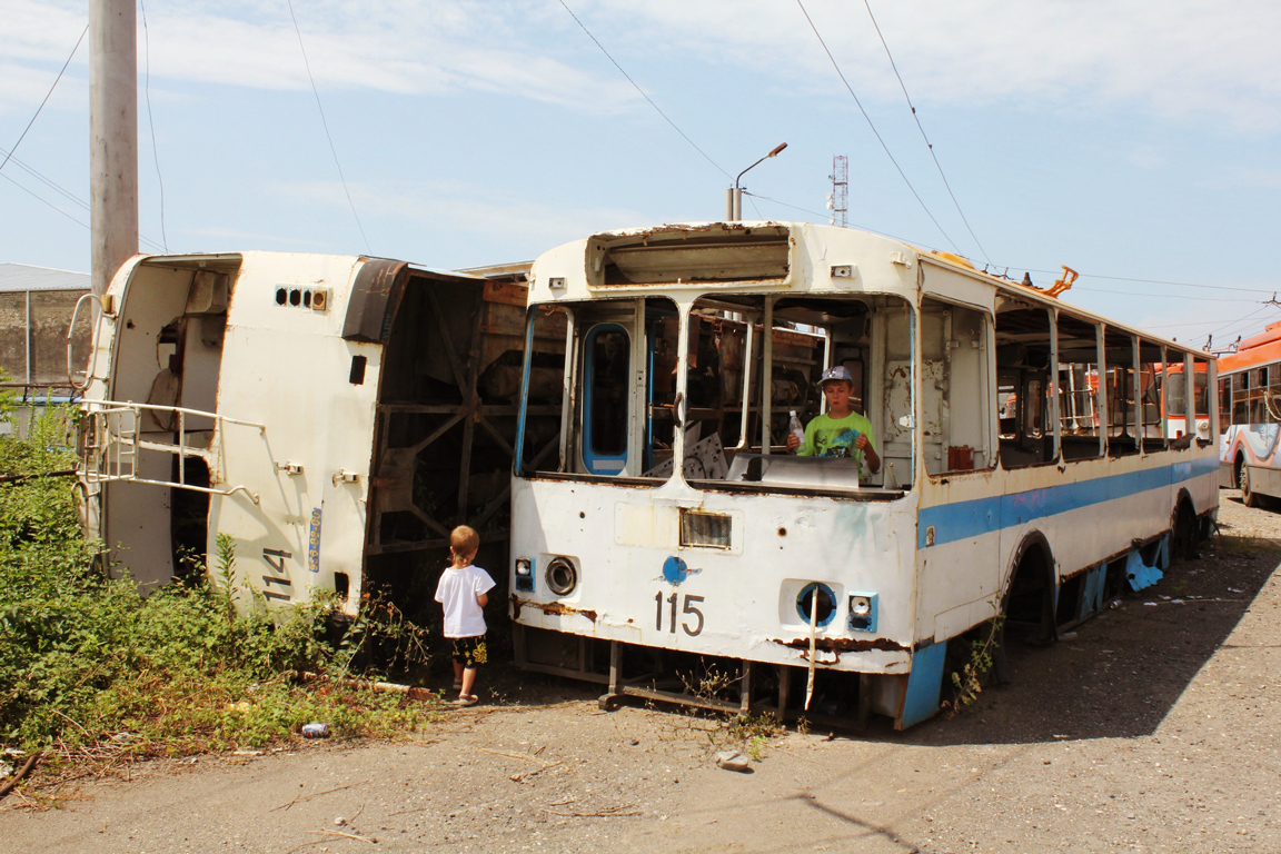 Сухум, ЗиУ-682Г-016  [Г0М] № 114; Сухум, ЗиУ-682Г-016  [Г0М] № 115