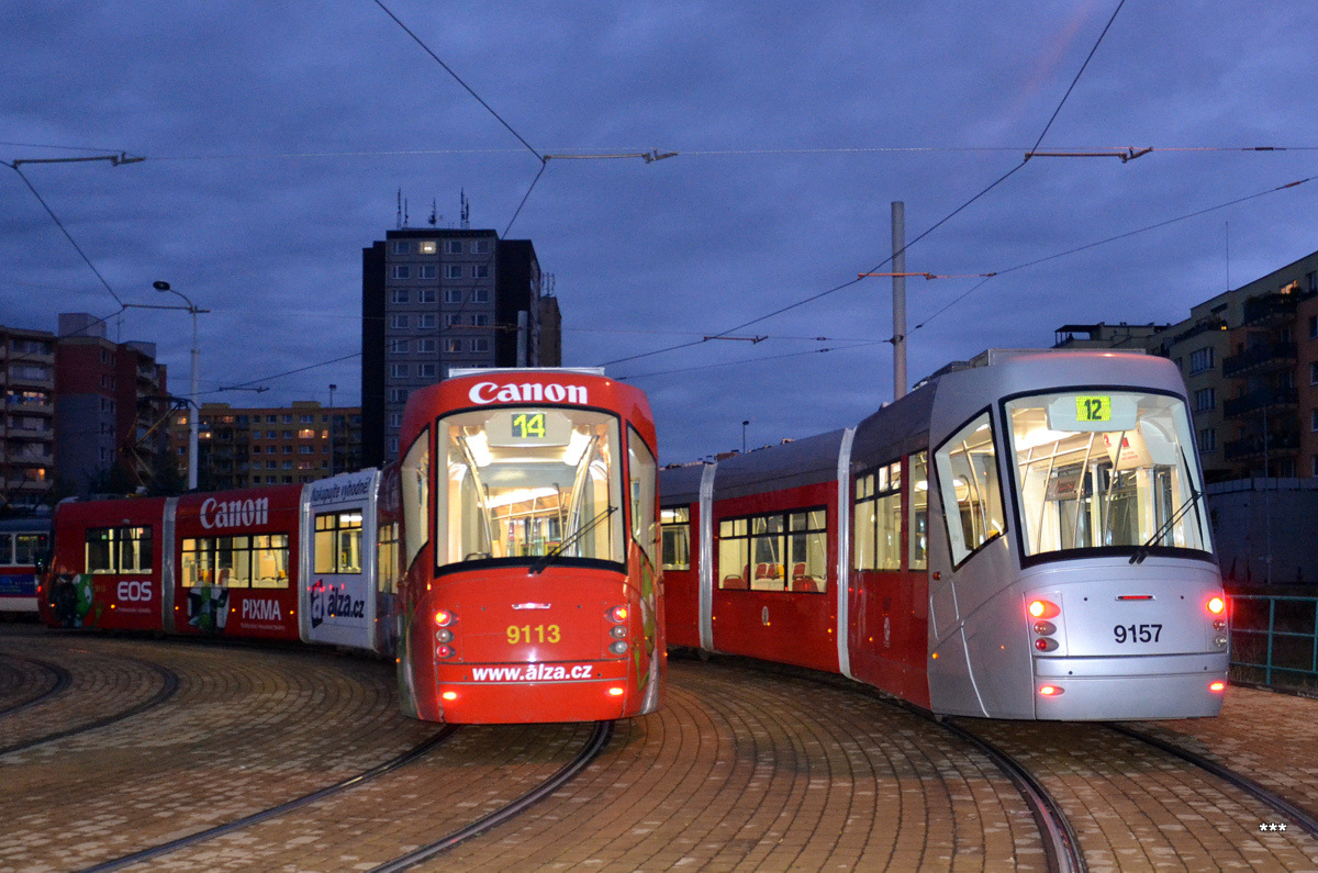 Прага, Škoda 14T Elektra № 9113; Прага, Škoda 14T Elektra № 9157