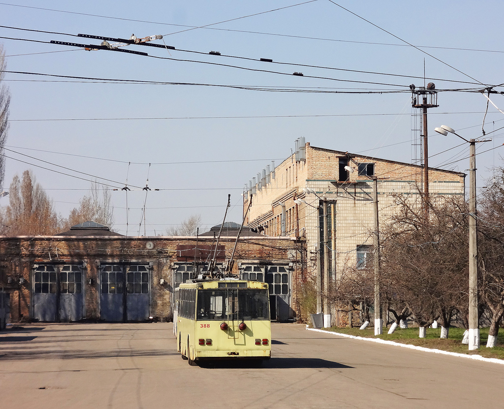 Киев, Škoda 14Tr02/6 № 388