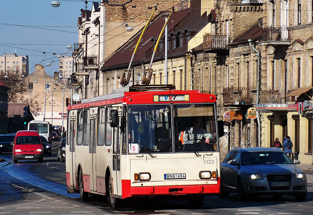 Вильнюс, Škoda 14Tr11/6 № 1123