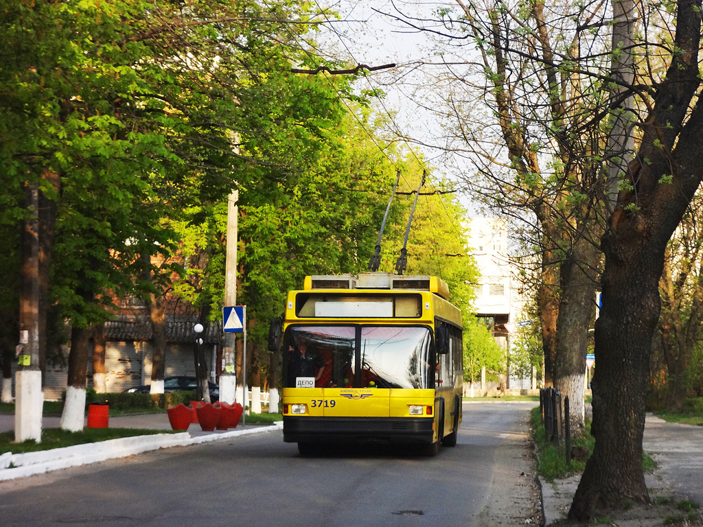 Kyjiw, MAZ-ETON T103 Nr. 3719