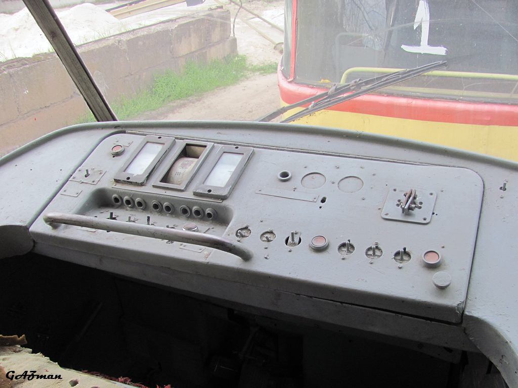 Dnyepro, Tatra T3SU (2-door) — ГИ-3