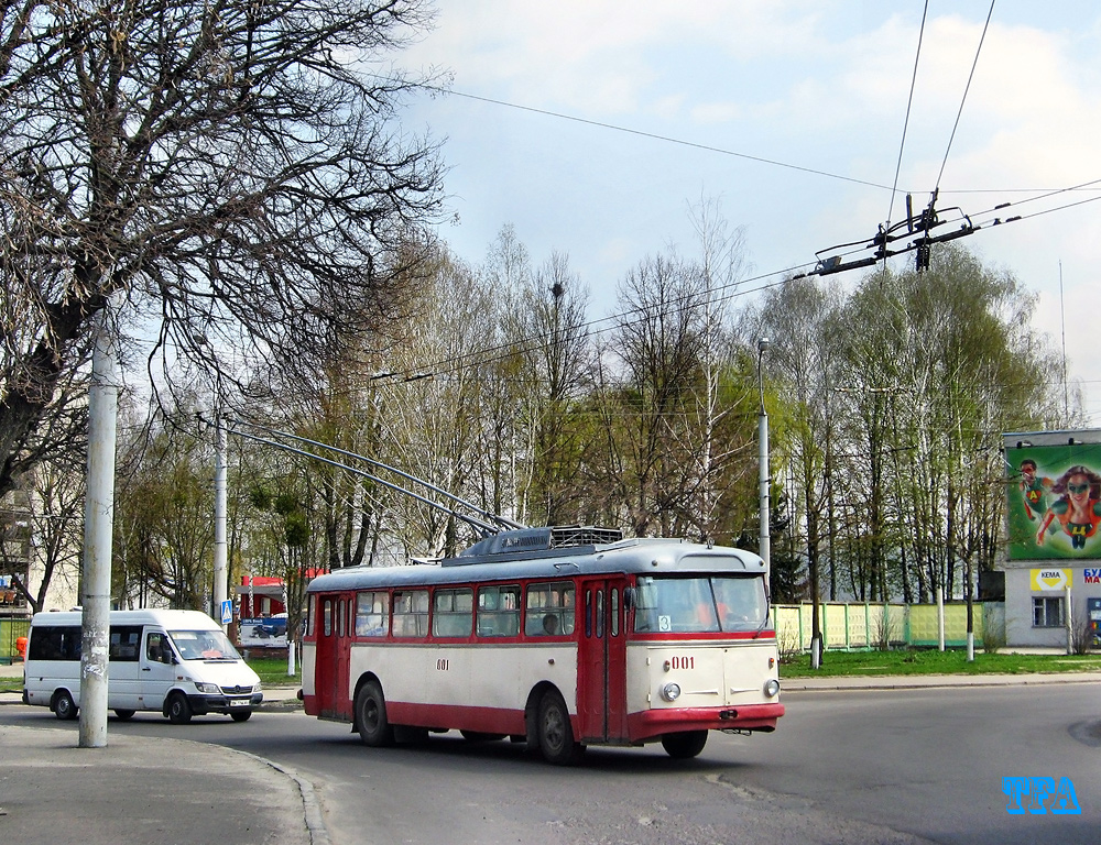 Rovno, Škoda 9Tr19 — 001