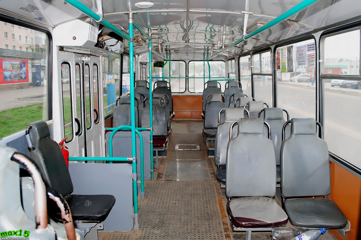 Брянск, ЗиУ-682Г-016 (012) № 2047; Брянск — Салоны