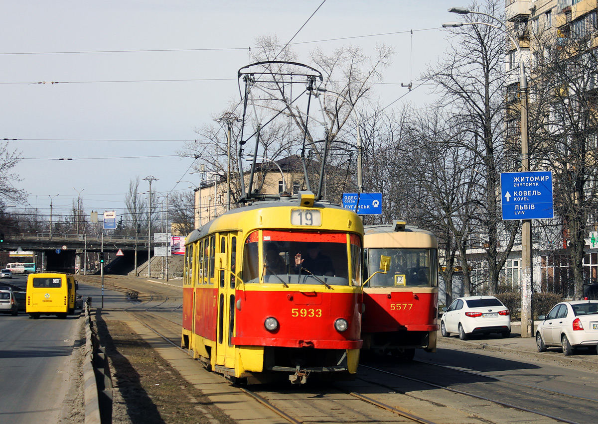 Киев, Tatra T3SU № 5933