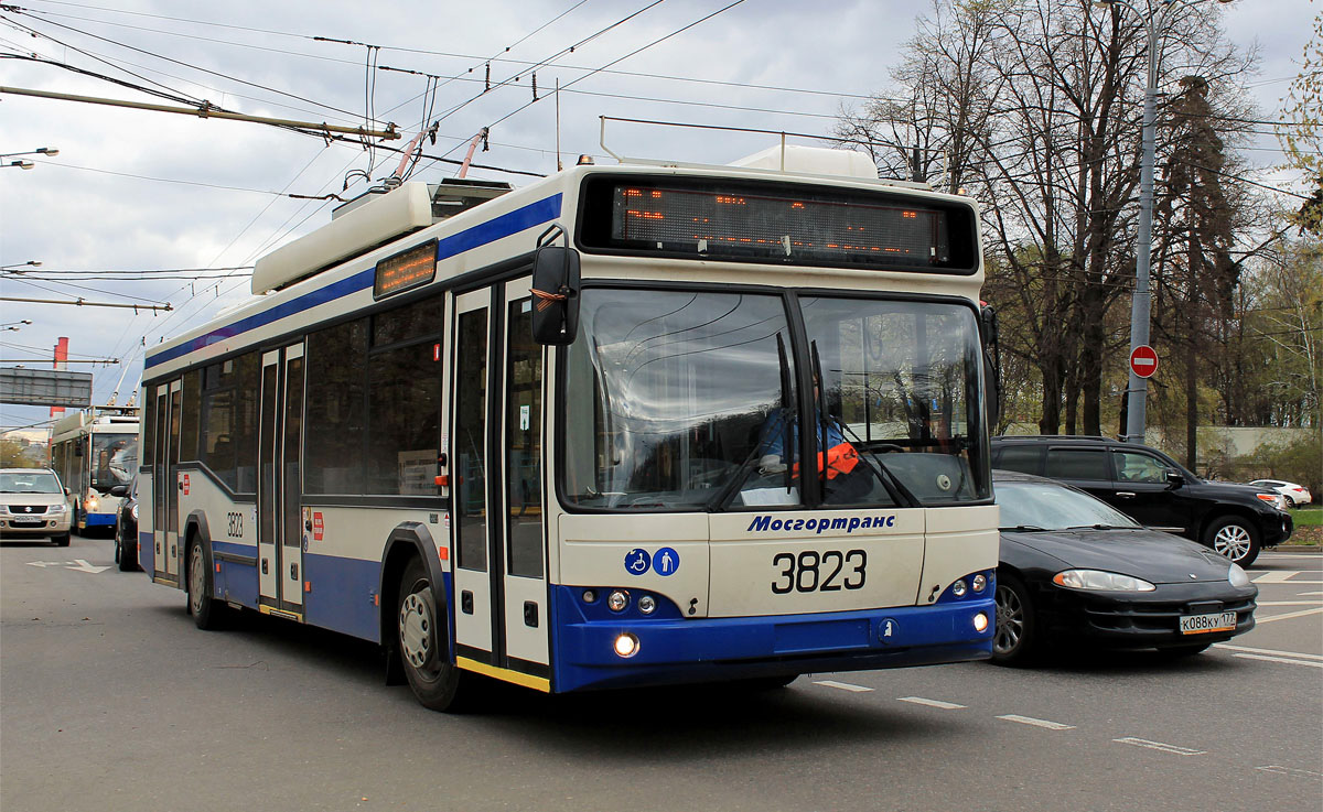 Москва, СВАРЗ-МАЗ-6235.00 № 3823