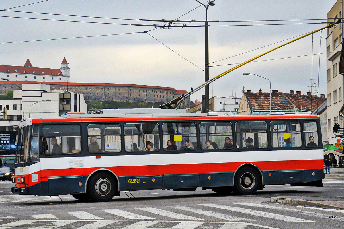 Братислава, Škoda 14Tr08/6 № 6252