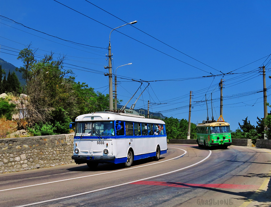 Крымский троллейбус, Škoda 9Tr21 № 5555; Крымский троллейбус, Škoda 9Tr19 № 5511