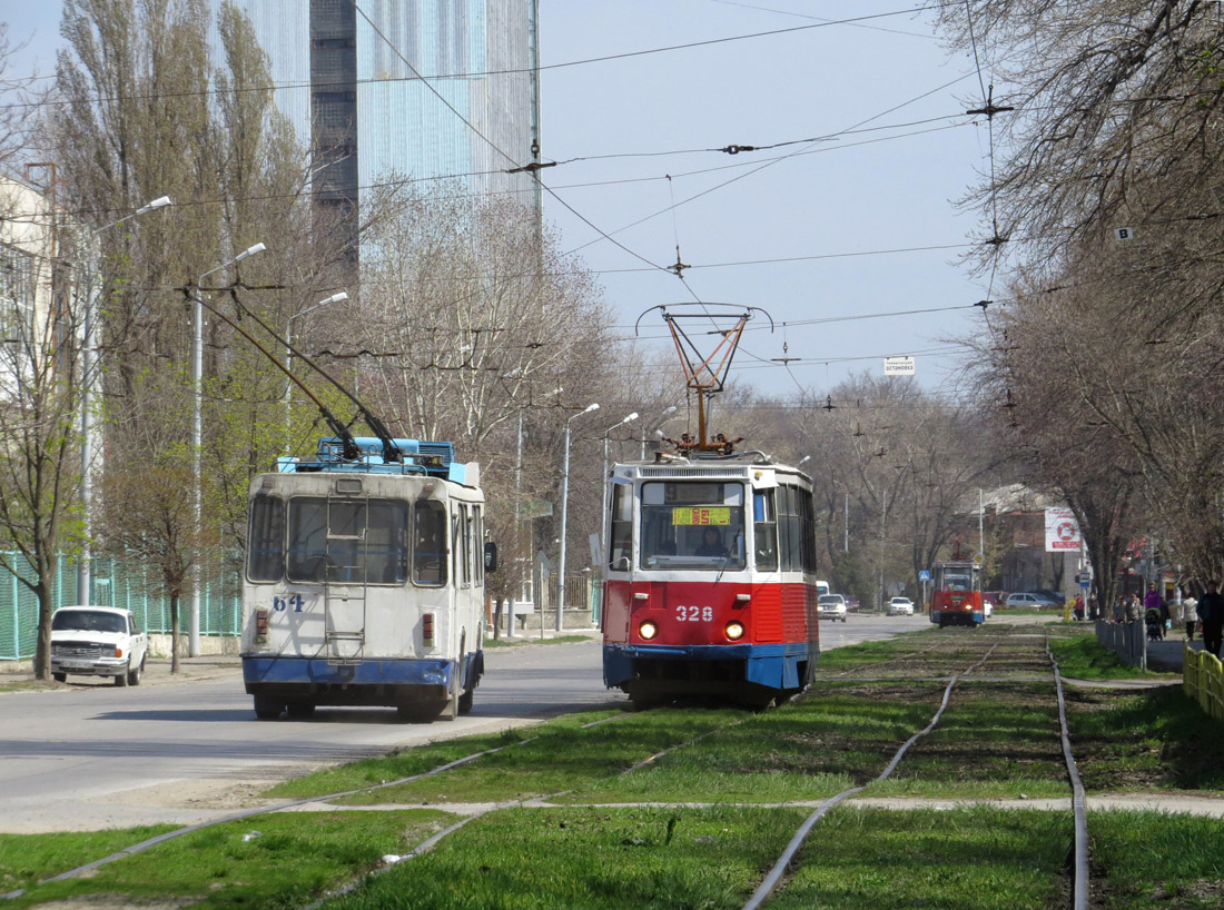 Таганрог, БТЗ-5276-04 № 64; Таганрог, 71-605 (КТМ-5М3) № 328