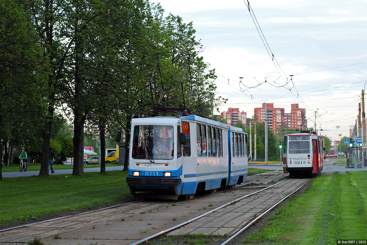 Санкт-Петербург, 71-147К (ЛВС-97К) № 8111; Санкт-Петербург, ЛВС-86К № 8213