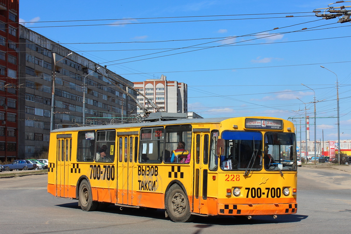 Йошкар-Ола, ЗиУ-682В-012 [В0А] № 228