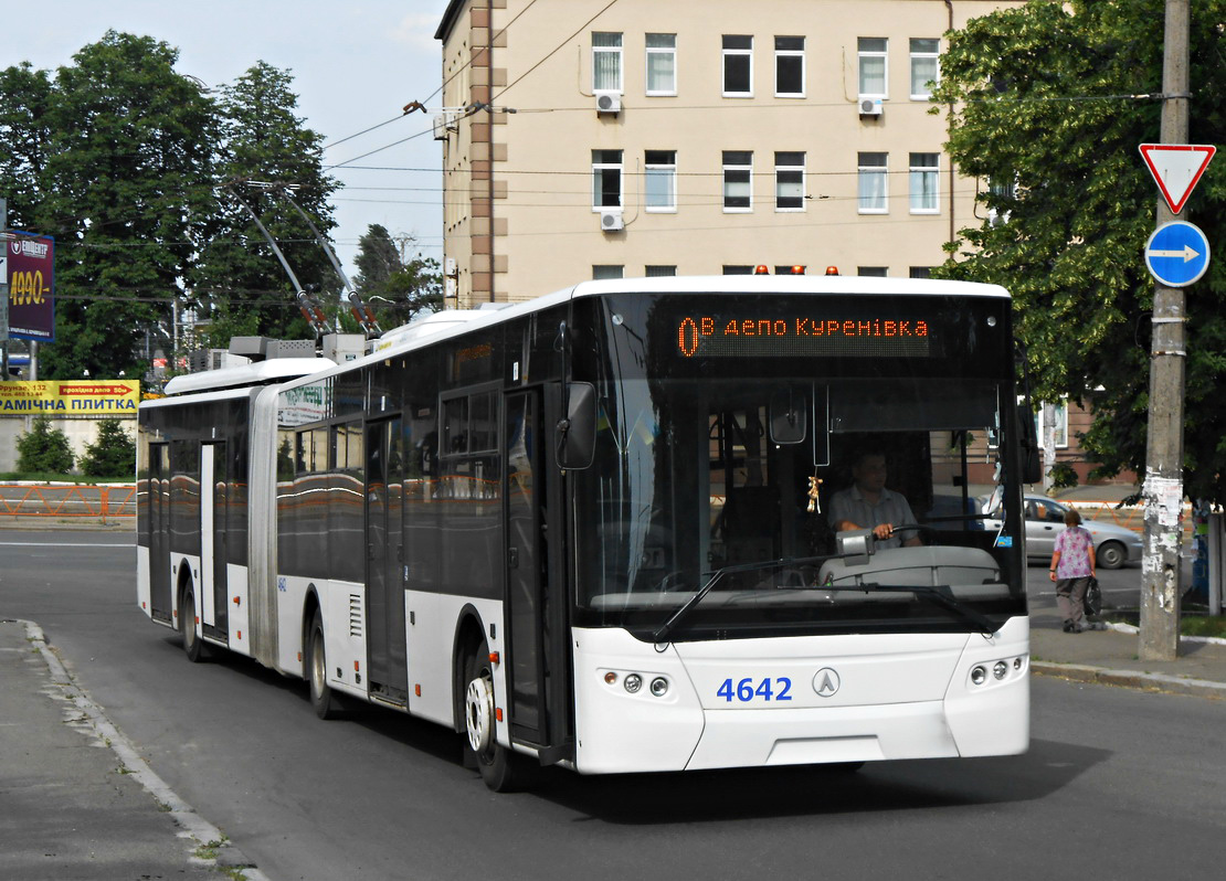 Киев, ЛАЗ E301D1 № 4642