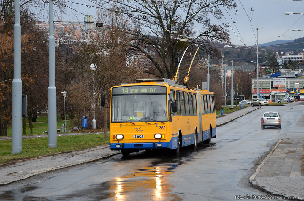 Злин, Škoda 15Tr13/6M № 351