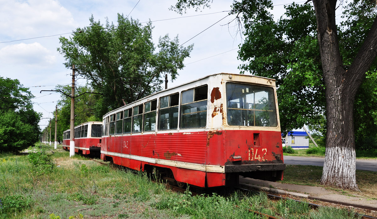 Авдеевка, 71-605 (КТМ-5М3) № 042