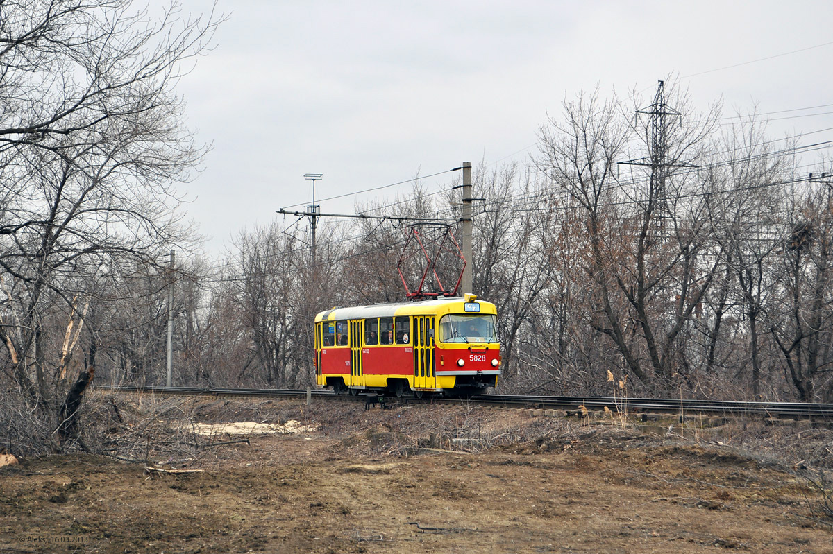 Volgográd, Tatra T3SU — 5828