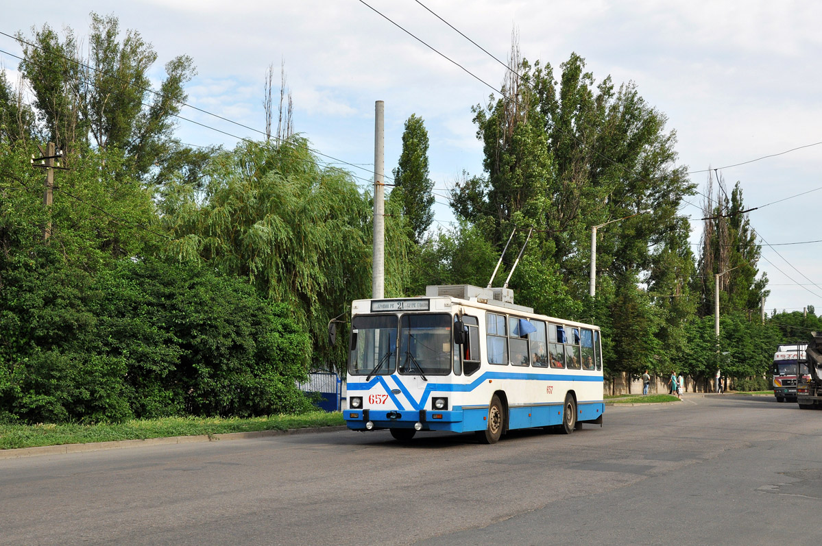 Кривой Рог, ЮМЗ Т2 мод. 7 № 657