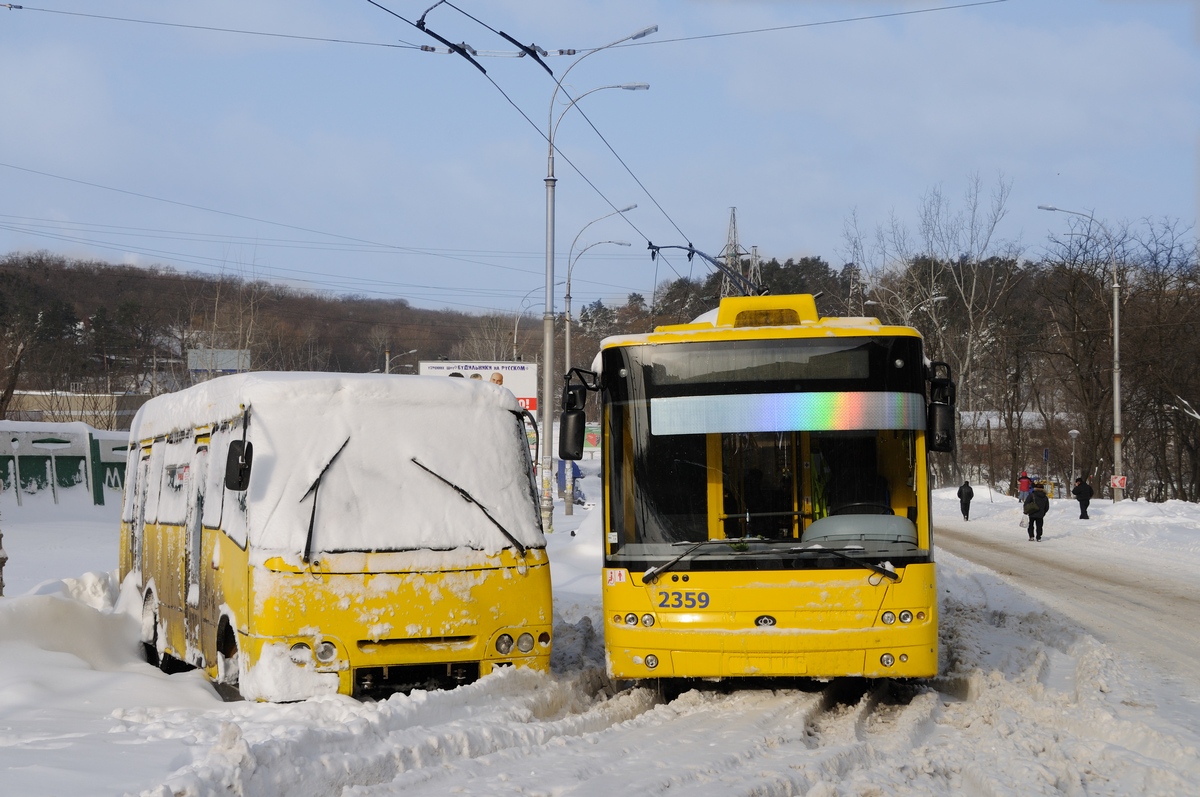 Киев, Богдан Т70110 № 2359; Киев — Снегопад 22-24 марта 2013