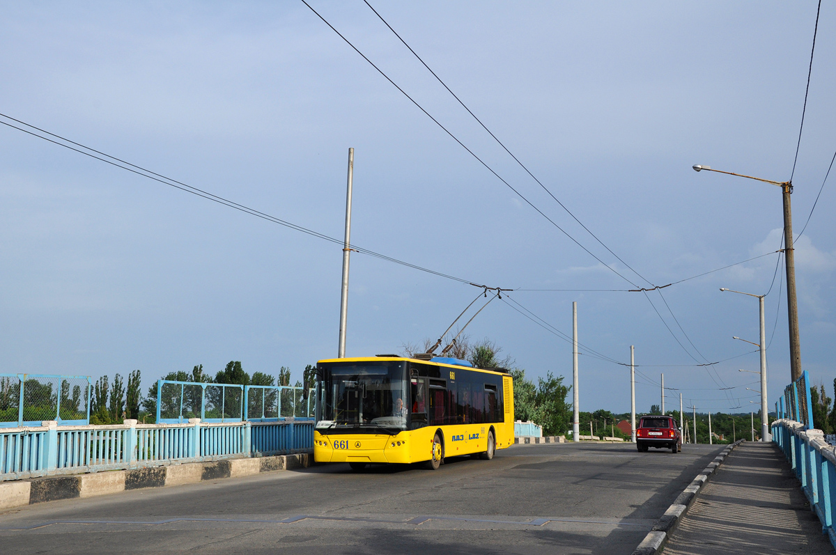 Krzywy Róg, LAZ E183D1 Nr 661