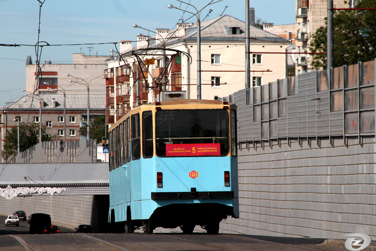 Казань, 71-402 № 1225