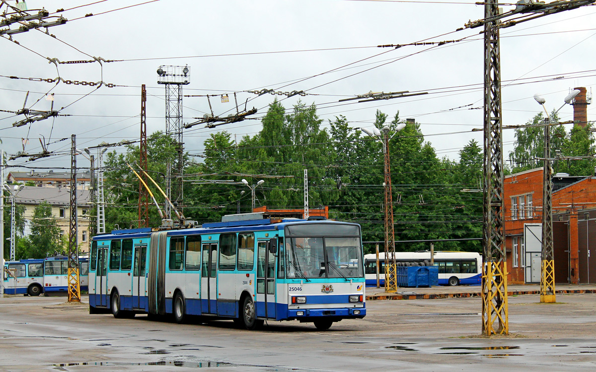 Рига, Škoda 15Tr13/6M № 25046