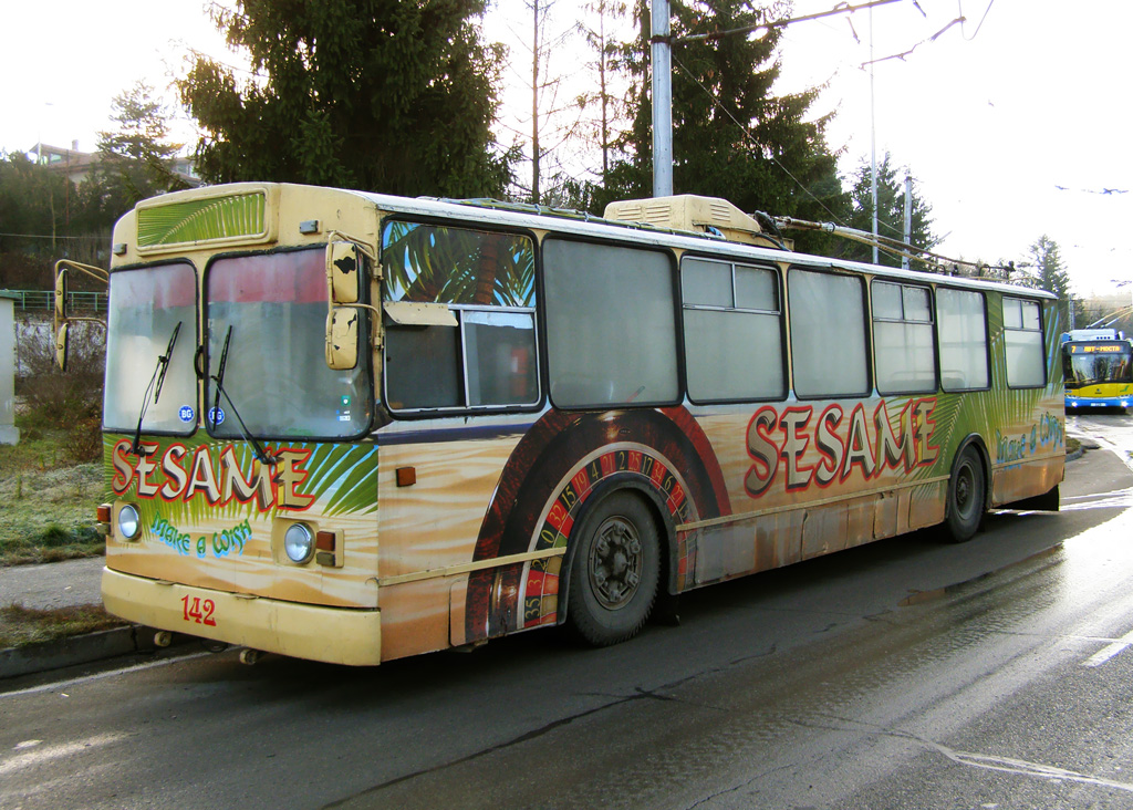 Плевен, ЗиУ-682УП НРБ № 142 (01427)