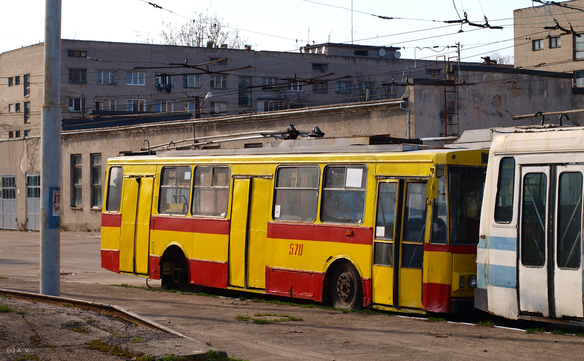 Львов, Škoda 14Tr89/6 № 570