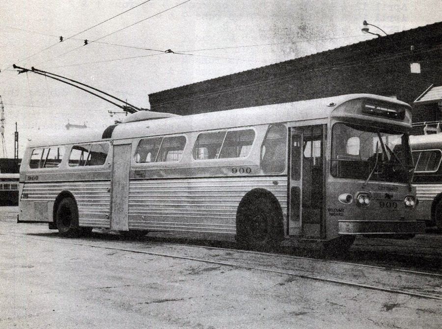 Дейтон, Flyer E700A № 900; Торонто — Разные фотографии