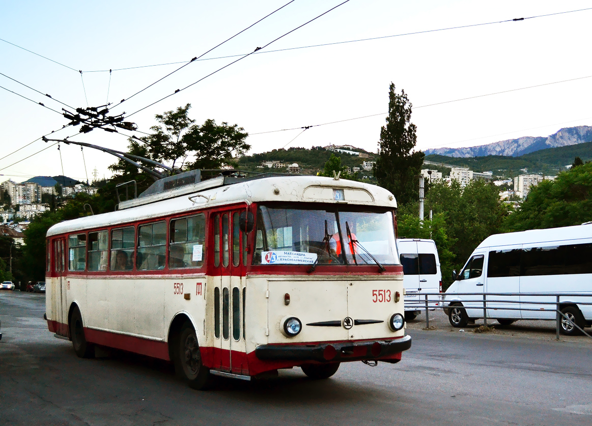 Крымский троллейбус, Škoda 9Tr19 № 5513
