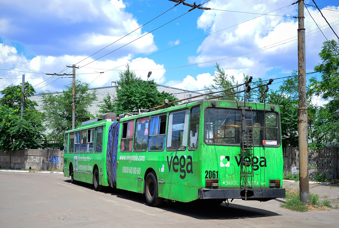 Днепр, ЮМЗ Т1 № 2061