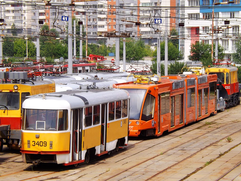 Москва, 71-630 № 3100; Москва, МТТЧ № 3409 Москва, 71-630 № 3100; Москва, МТТЧ № 3409