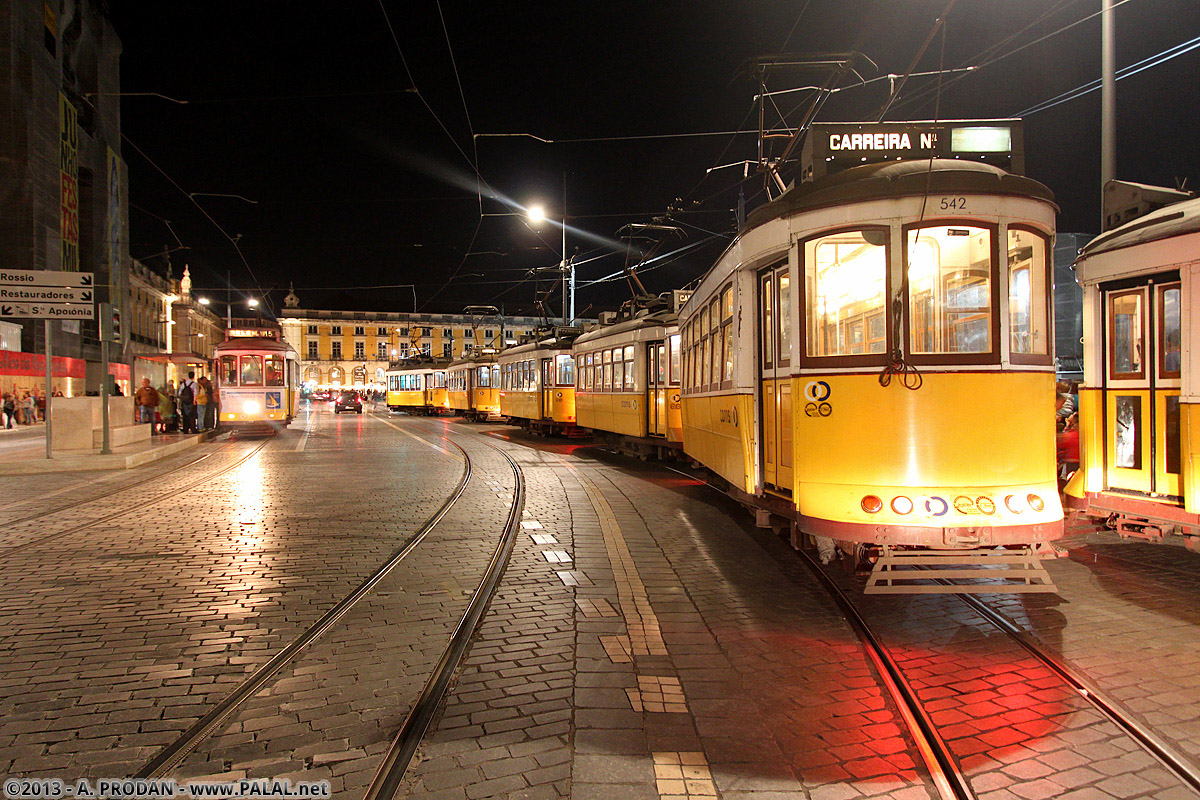 Лиссабонская агломерация, Carris 2-axle motorcar (Remodelado) № 578; Лиссабонская агломерация, Carris 2-axle motorcar (Remodelado) № 542; Лиссабонская агломерация, Carris 2-axle motorcar (Remodelado) № 560; Лиссабонская агломерация, Carris 2-axle motorcar (Remodelado) № 582; Лиссабонская агломерация, Carris 2-axle motorcar (Remodelado) № 581; Лиссабонская агломерация, Carris 2-axle motorcar (Remodelado) № 554