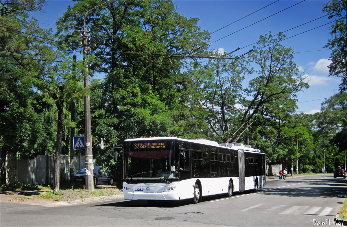 Киев, ЛАЗ E301D1 № 4644