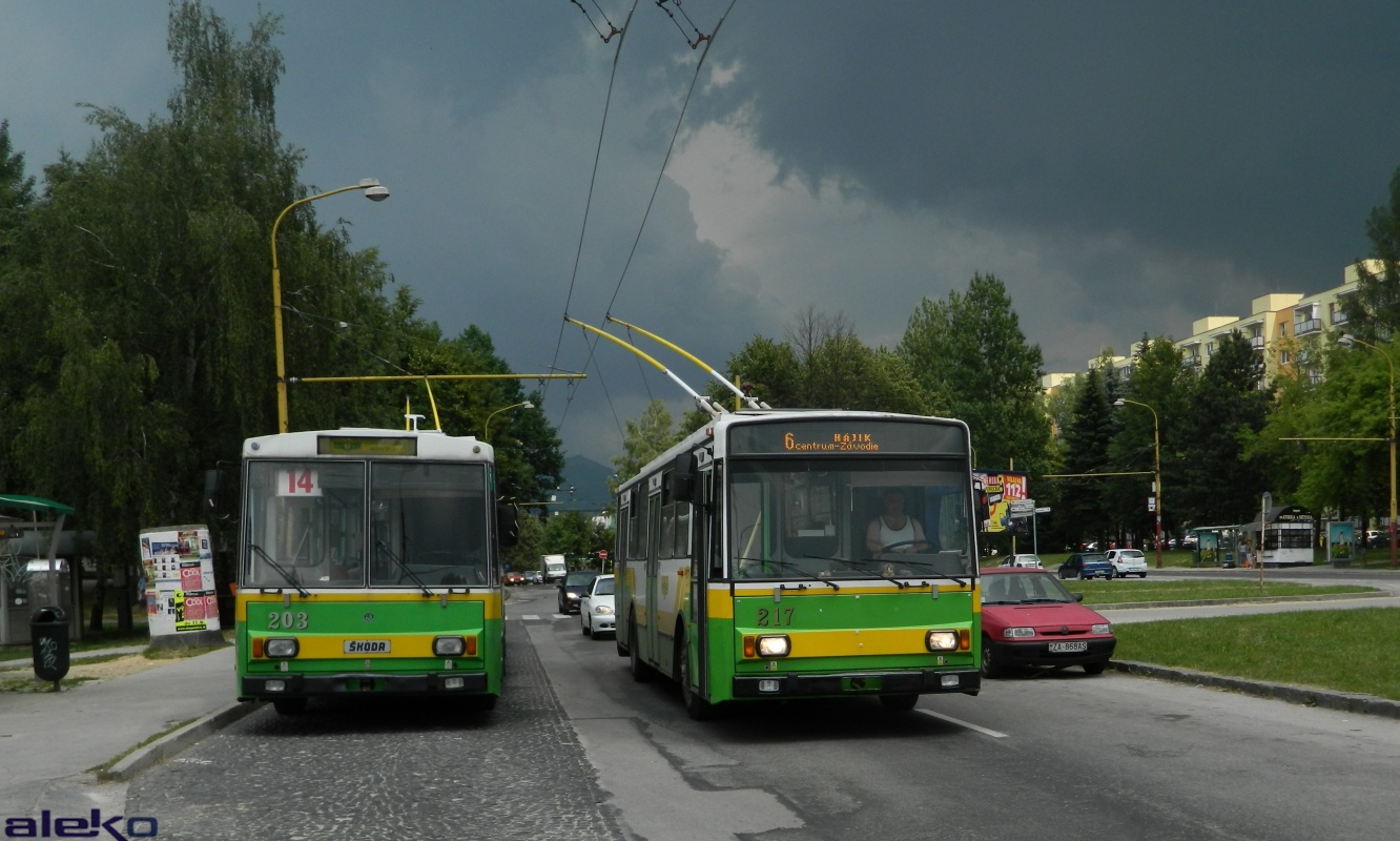 Жилина, Škoda 15Tr10/7 № 203; Жилина, Škoda 14Tr14/7 № 217
