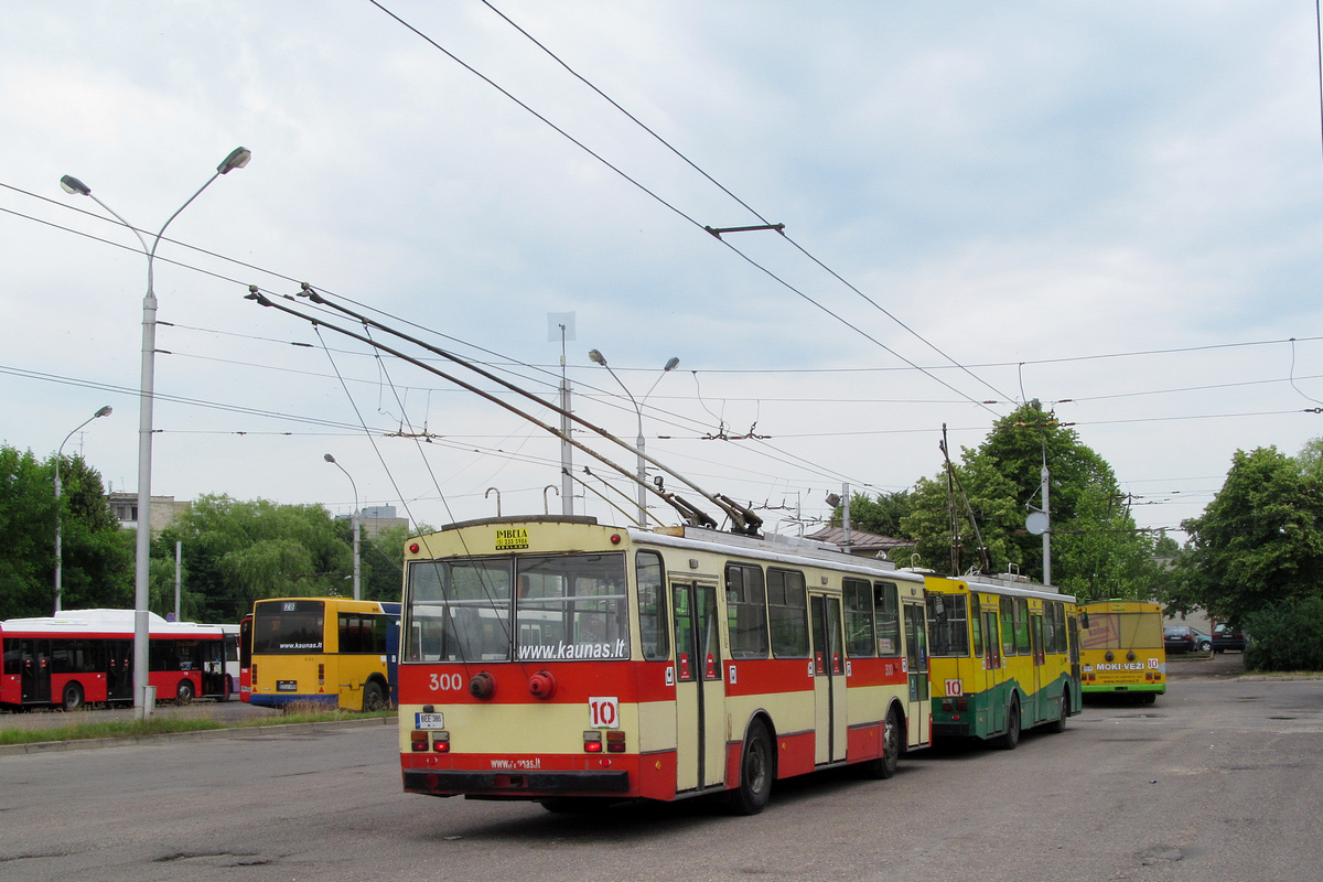 Kaunas, Škoda 14Tr02/6 Nr. 300