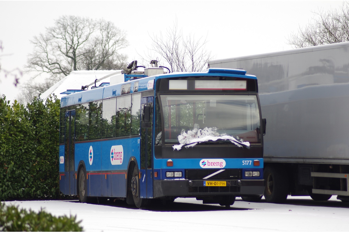 Arnhem, Den Oudsten B88 № 5177