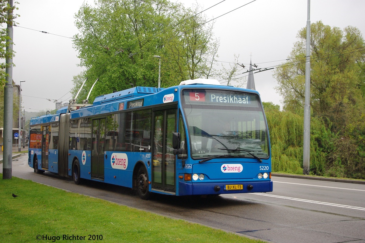 Арнем, Berkhof Premier AT18 № 5220