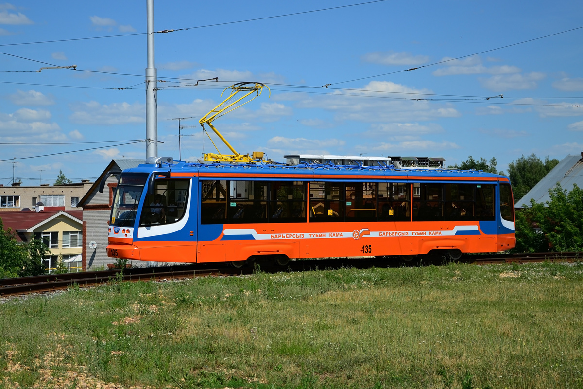 Нижнекамск, 71-623-02 № 135