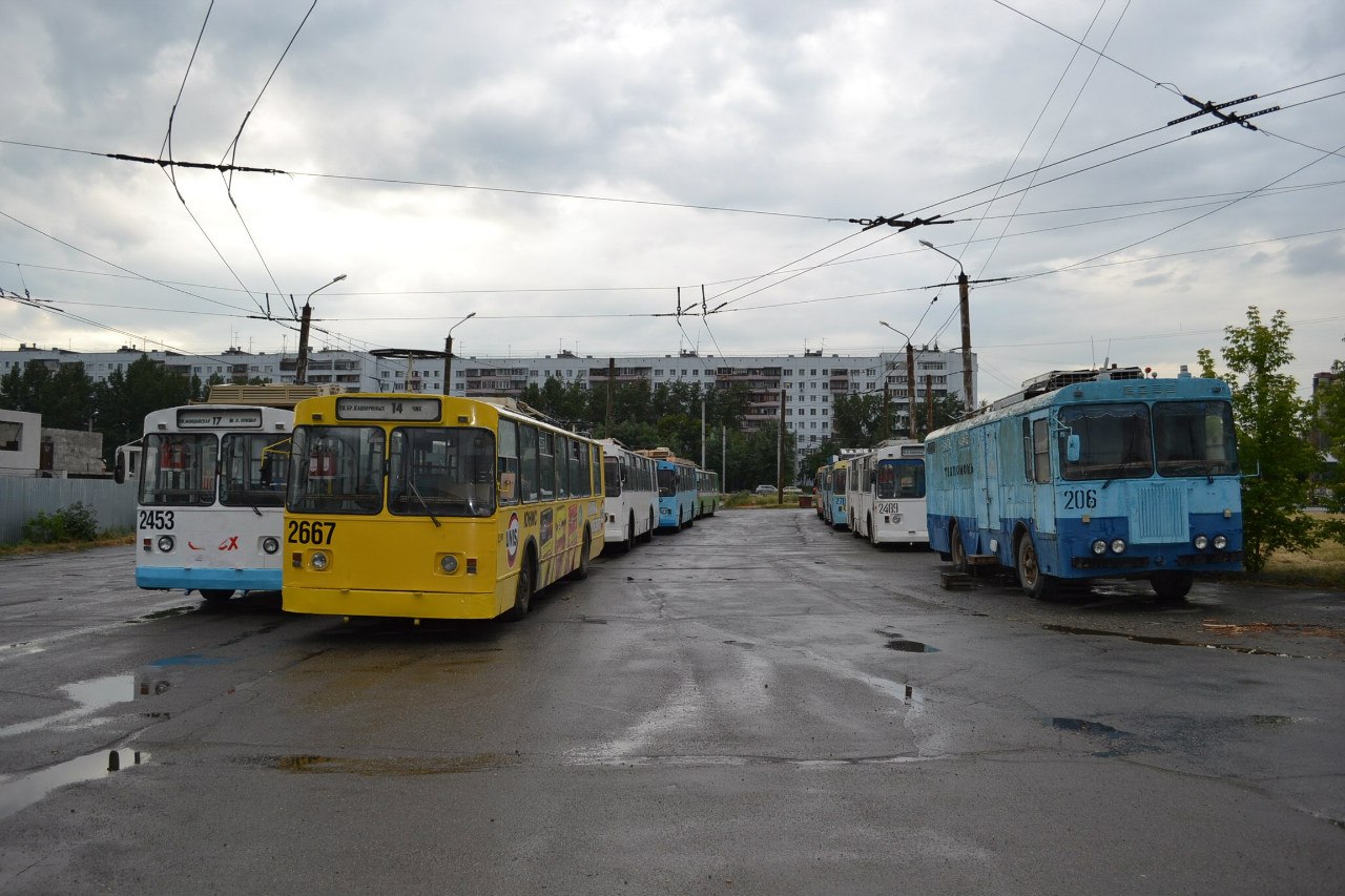 Chelyabinsk, ZiU-682V-* č. 2667; Chelyabinsk, KTG-1 č. 206; Chelyabinsk — End stations and rings