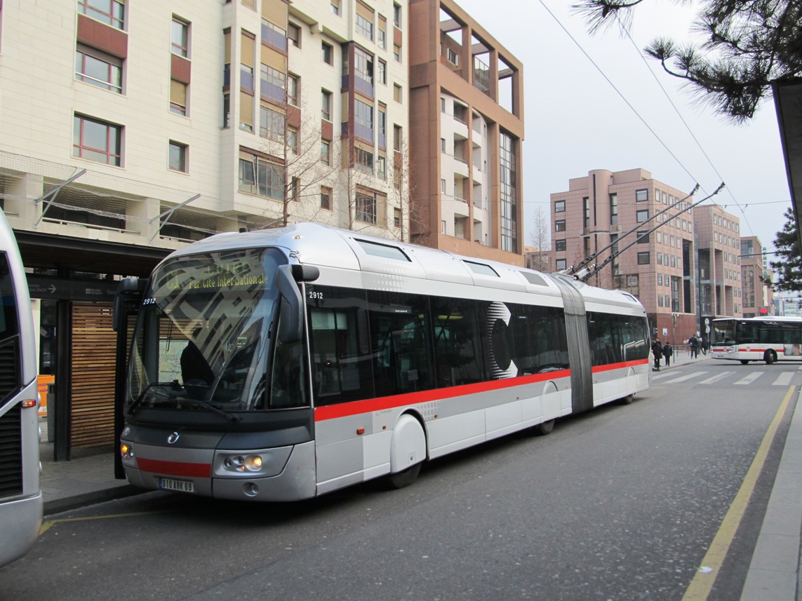 Лион, Irisbus Cristalis ETB 18 № 2912