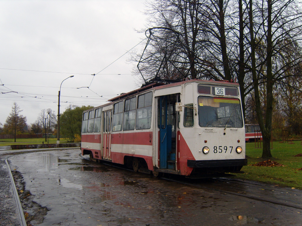 Санкт-Петербург, ЛМ-68М № 8597