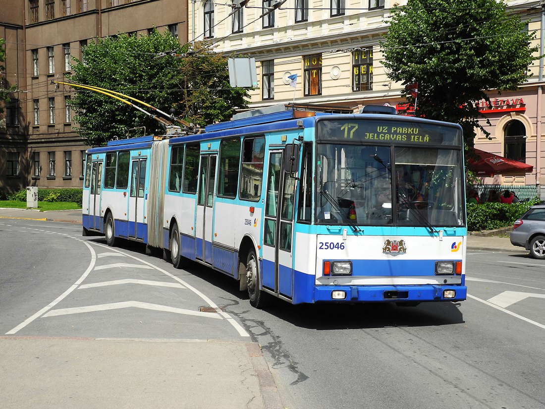 Рига, Škoda 15Tr13/6M № 25046