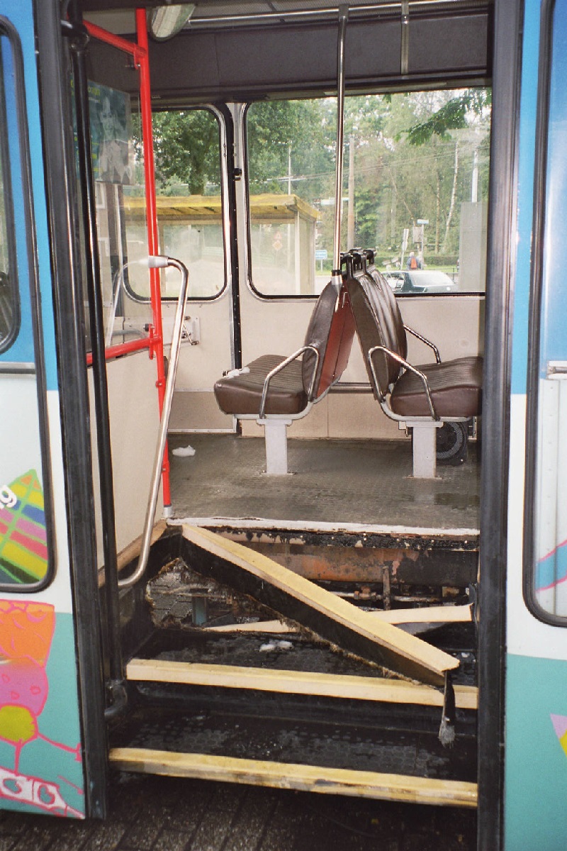 Арнем, DAF Den Oudsten B79T-KM560 / Kiepe № 0143