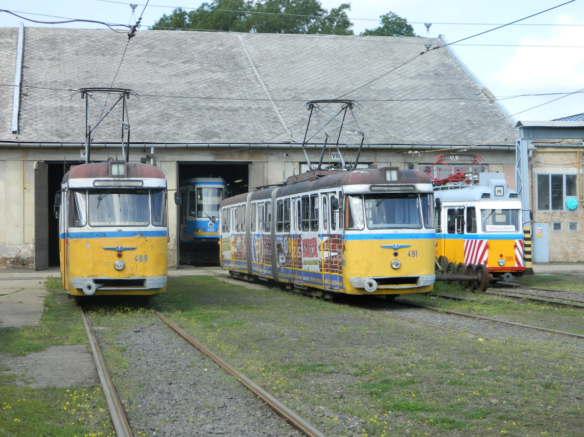 Дебрецен, CSM-4 № 489; Дебрецен, CSM-4 № 491; Дебрецен, Ganz UV3 № 205; Дебрецен, Ganz-Hunslet KCSV6-1s № 506